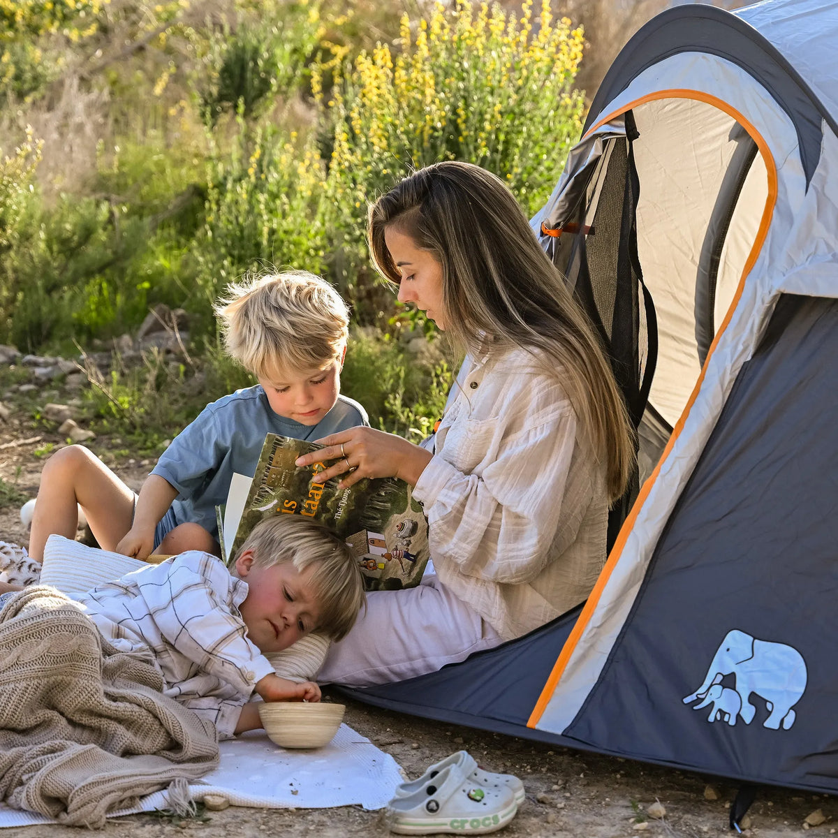 Luxury Pop-Up Tent - 8,000 mm Water Column - Sand - 4-Person