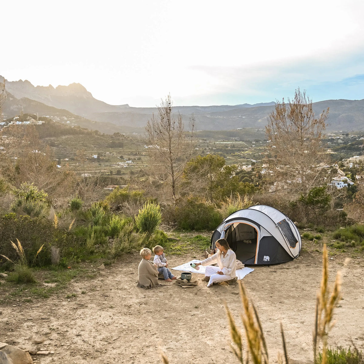 Luxury Pop-Up Tent - 8,000 mm Water Column - Sand - 4-Person