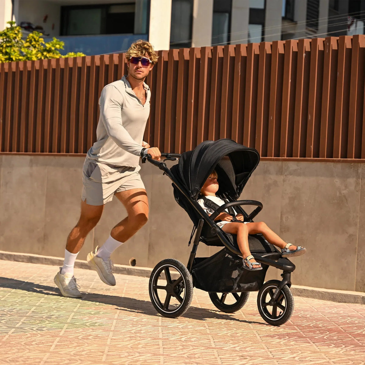 Bolt Running Stroller Black