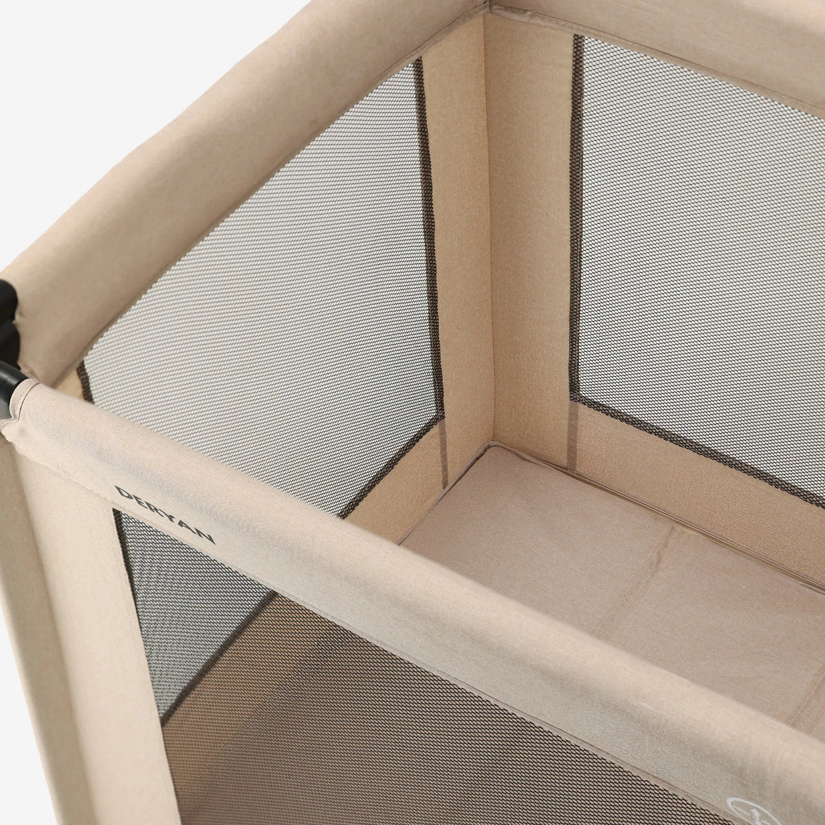 Believer Nougat Travel Cot
