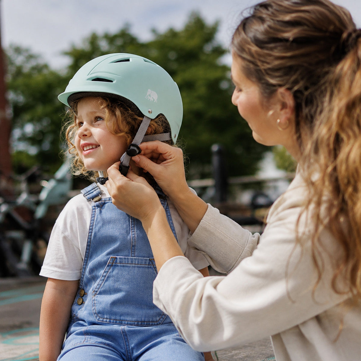 Children's Helmet, Green - Size M