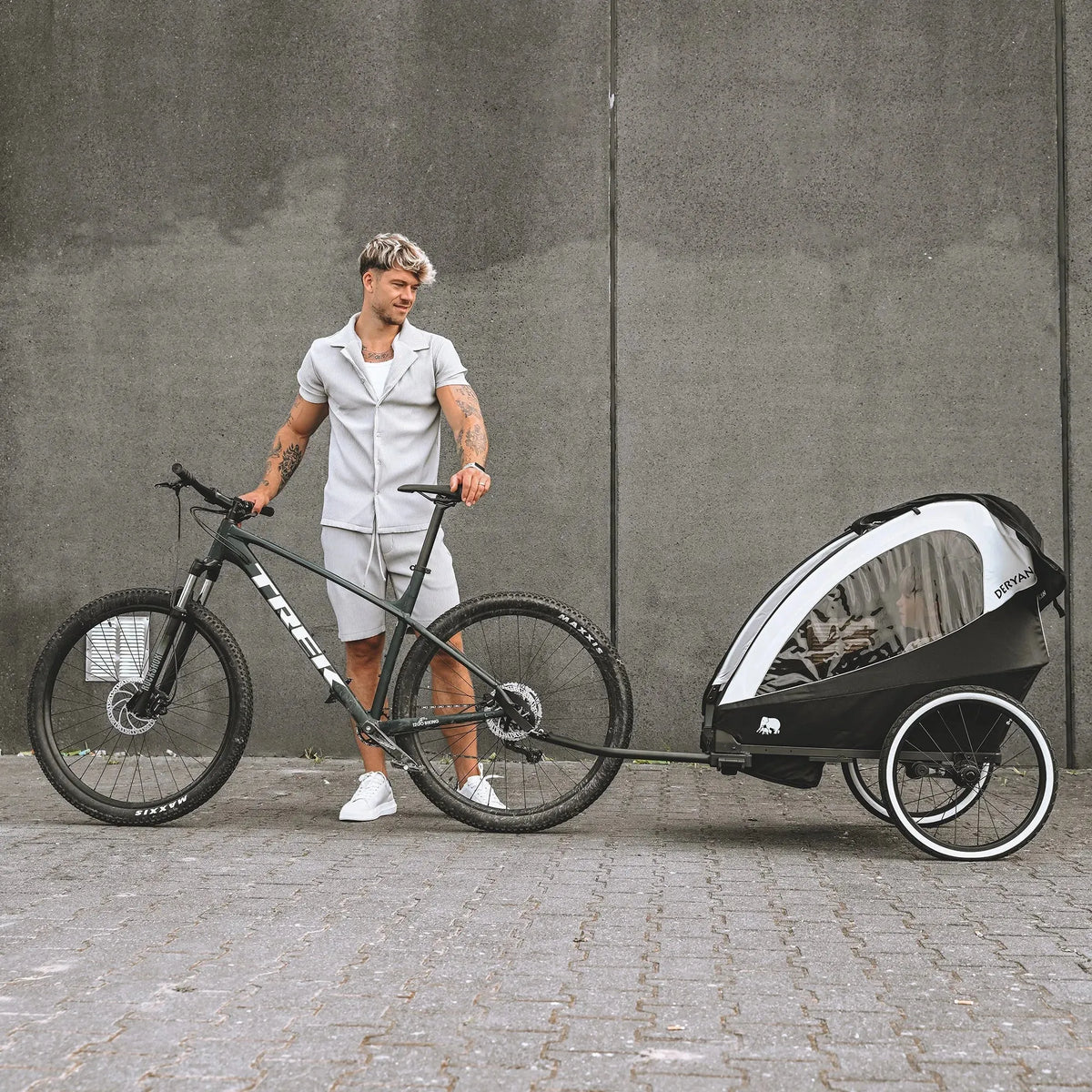 Luxury 3-in-1 Bike Trailer, Stroller, and Jogger - Black/Cream
