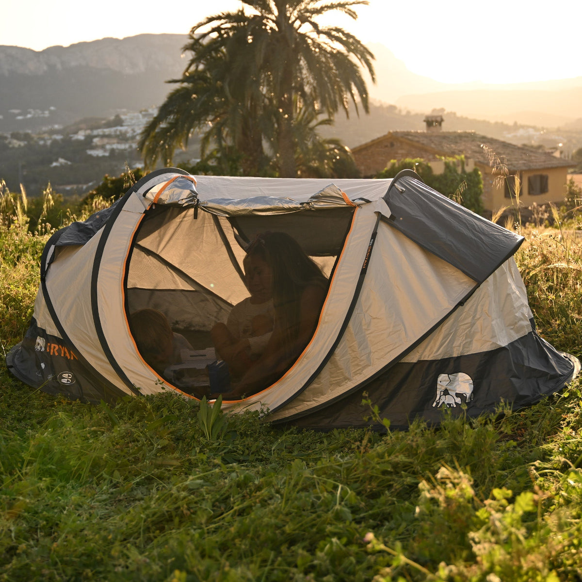 Pop Up Tent Cocoon - 2000MM water column - Cream
