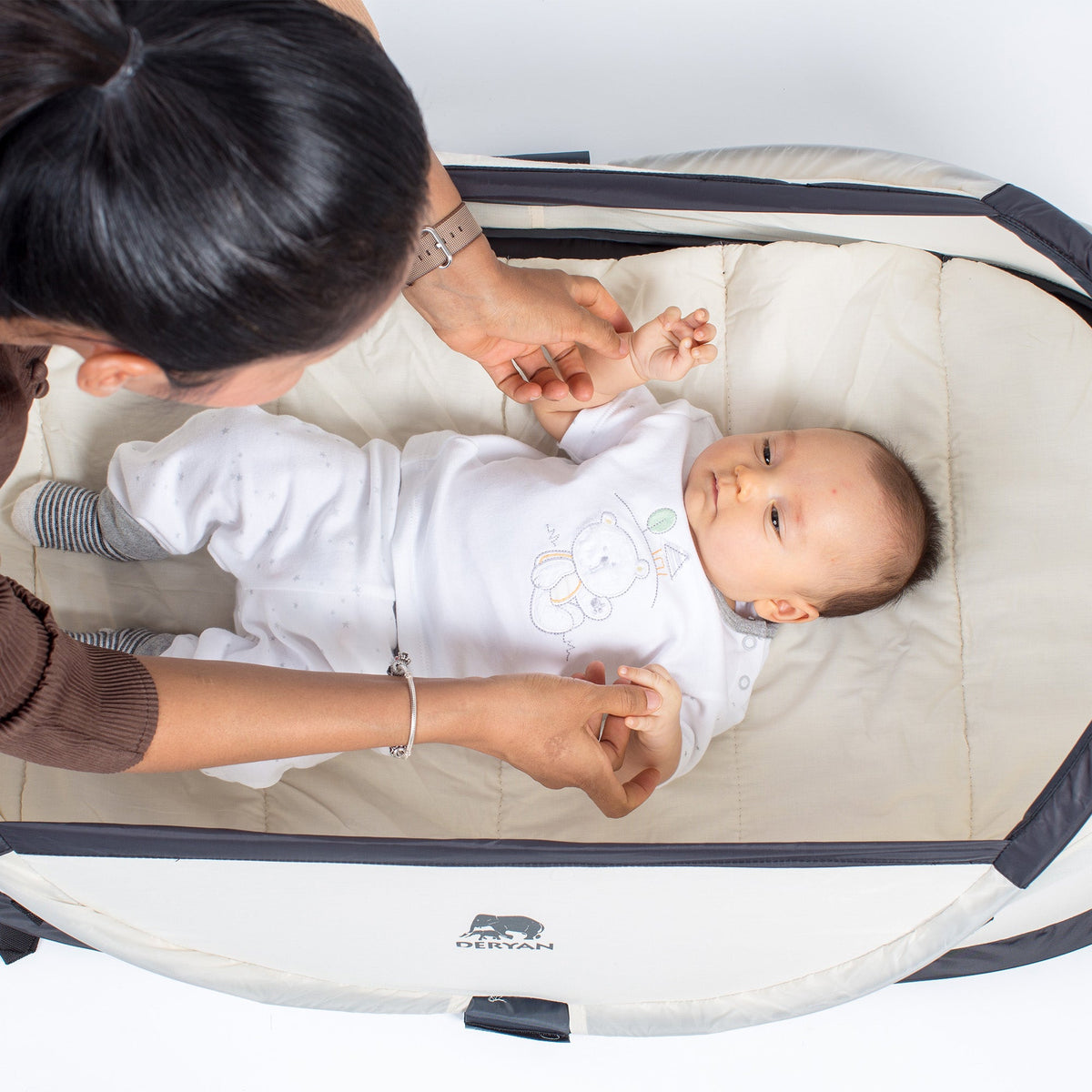 Infant Travel Crib - Cream