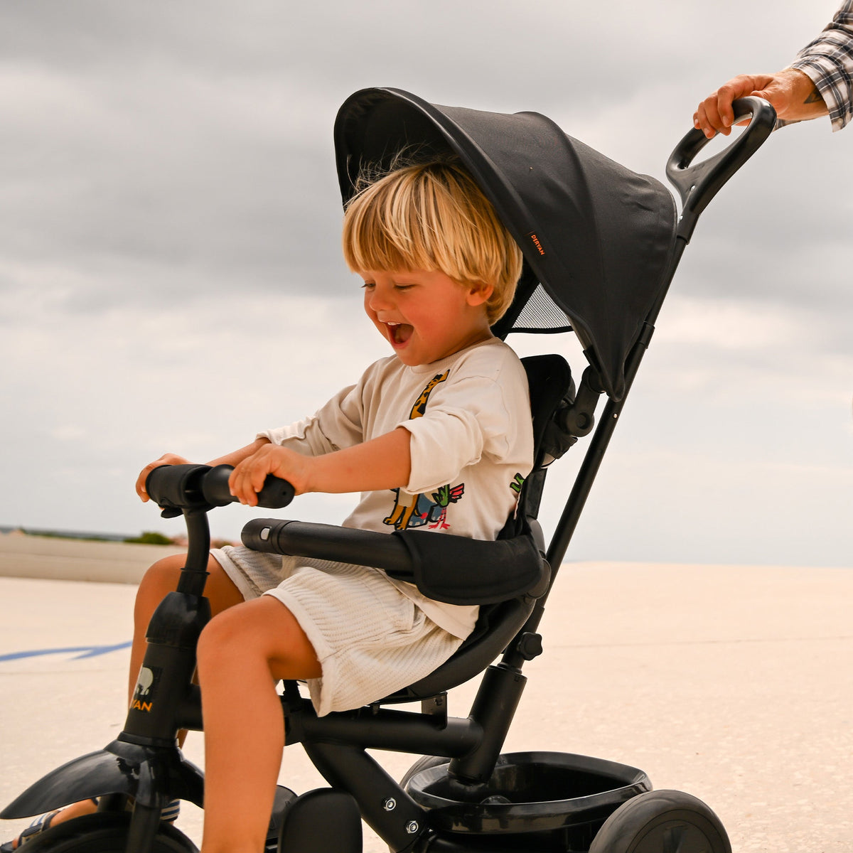 Adventurer Tricycle with push bar Black