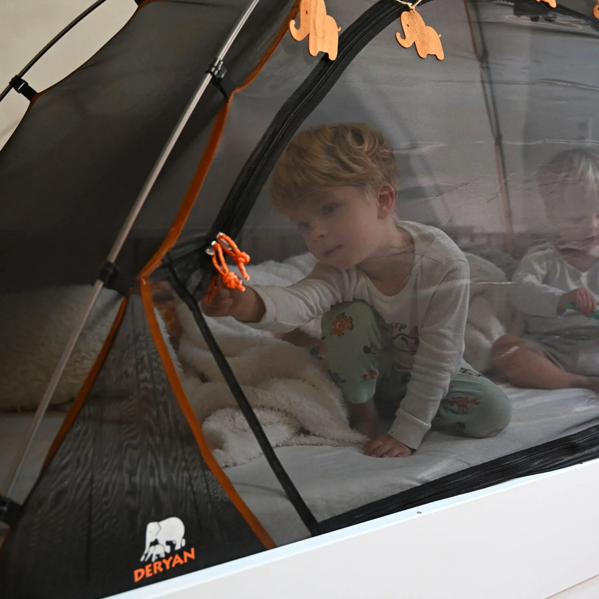 Bed Tent Black 78.8"x35.5"