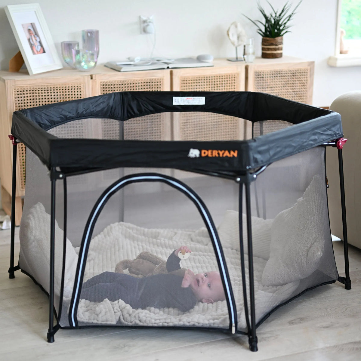 Playpen - Play Yard - Crawl Space for Baby - Black